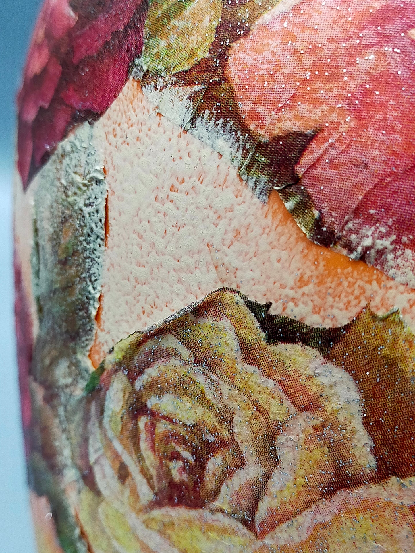 Große Vintage Keramik Vase mit Rosen-Serviettentechnik