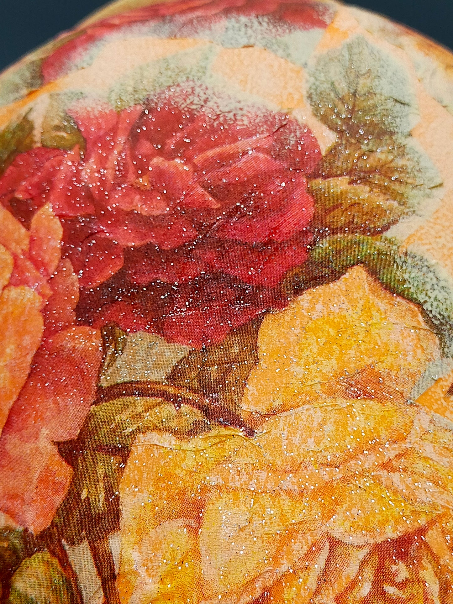 Große Vintage Keramik Vase mit Rosen-Serviettentechnik
