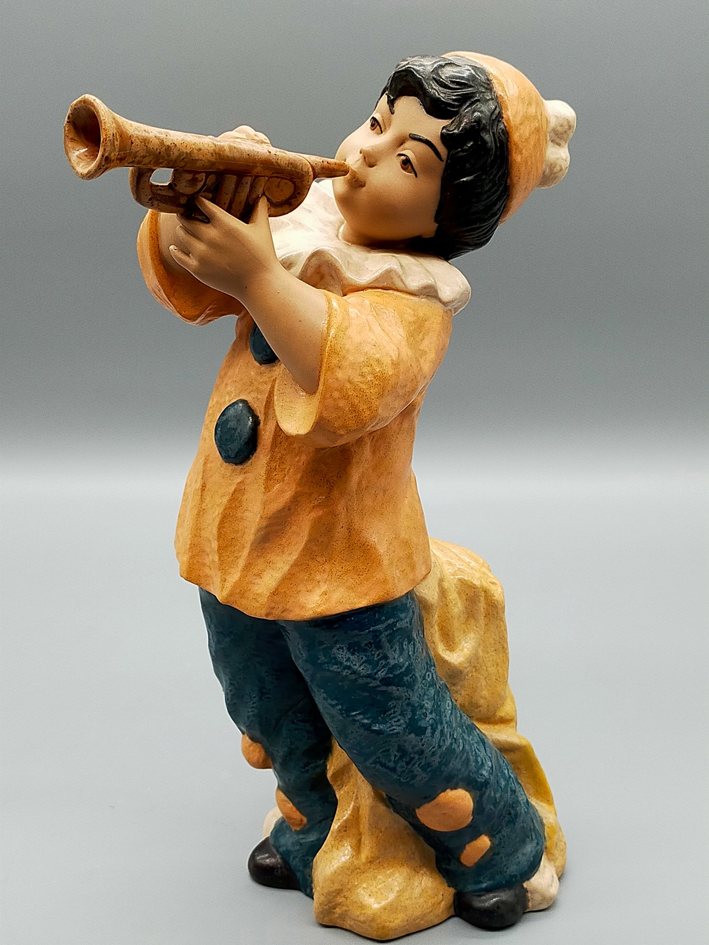 Marco Giner Porzellanfigur Clown Junge mit Trompete