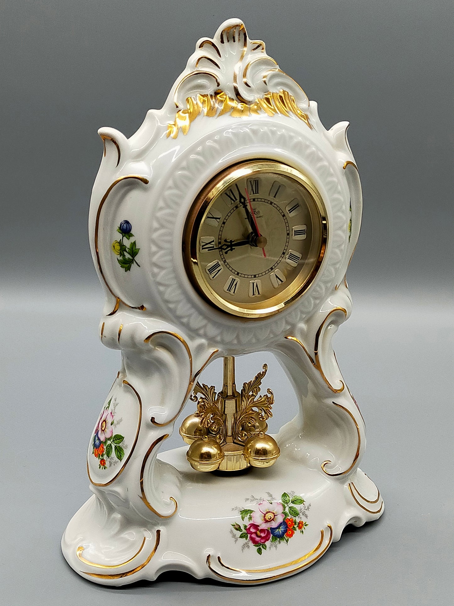 Elegante Meister-Quarz Porzellan Tisch Uhr