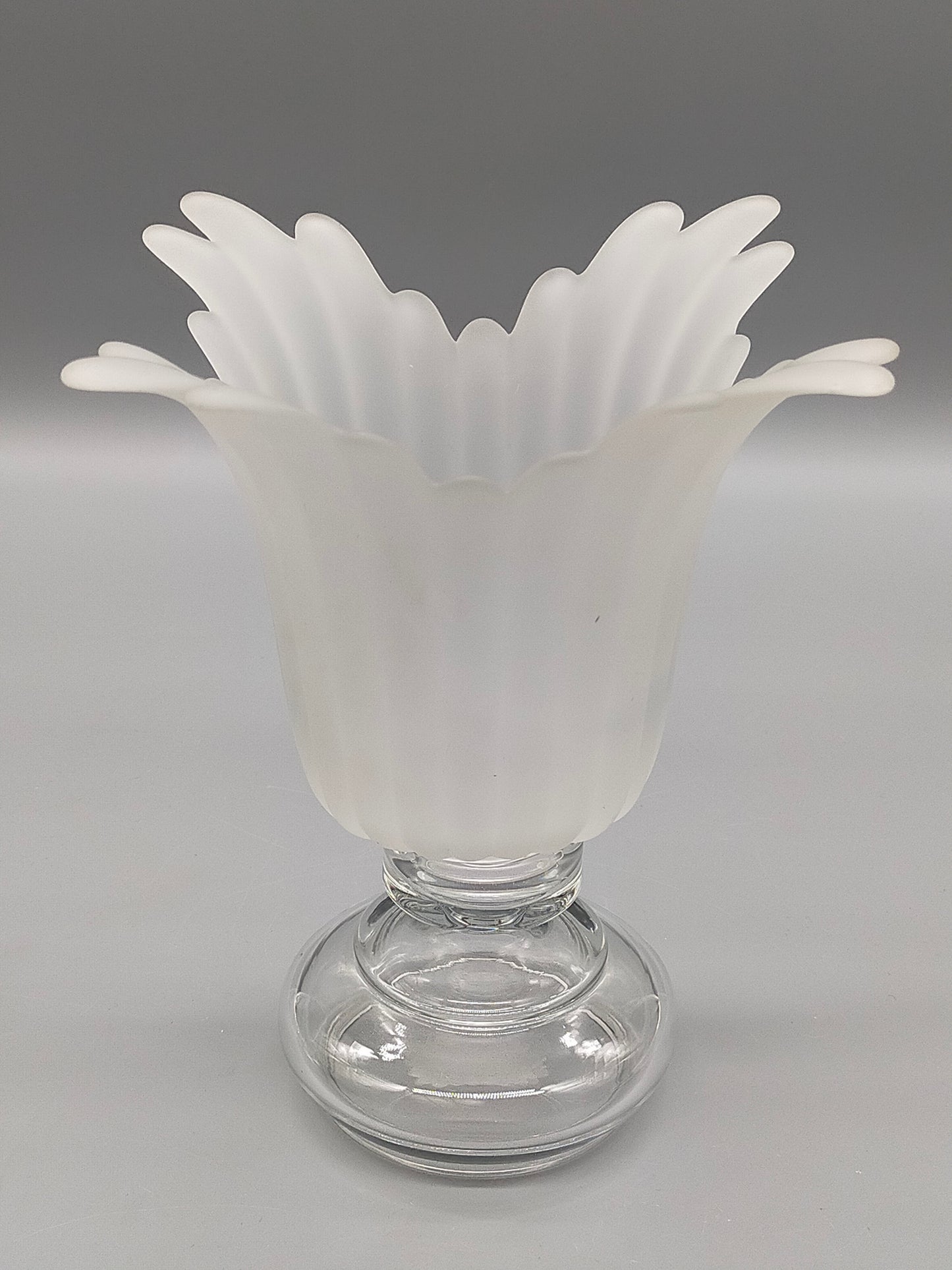 Elegante Glasvase aus Satin glas Kelchform im Art-Déco-Stil