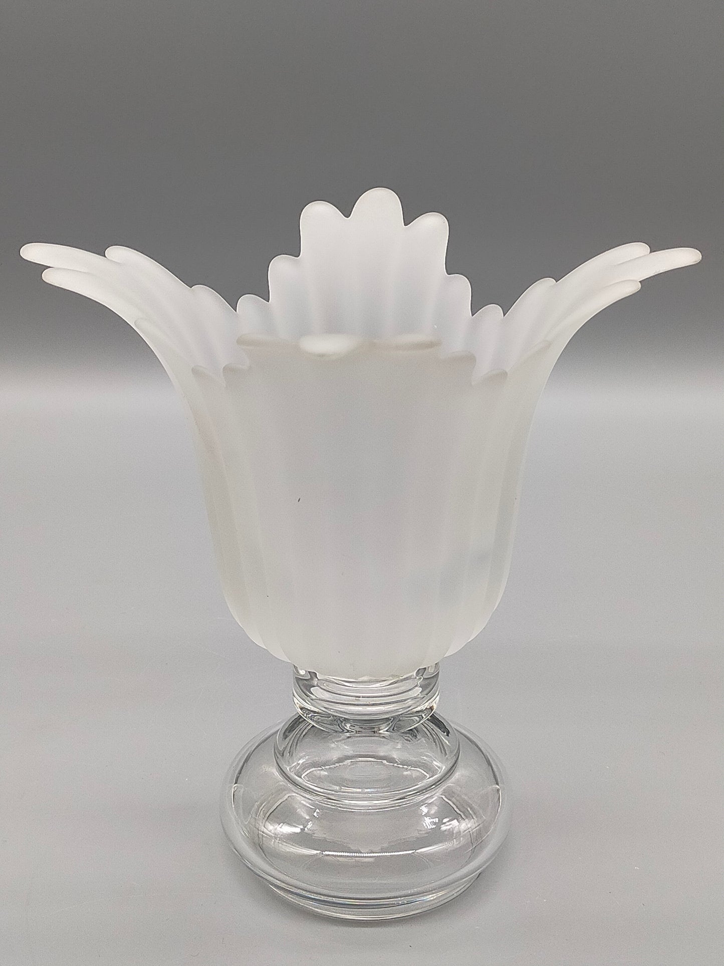 Elegante Glasvase aus Satin glas Kelchform im Art-Déco-Stil