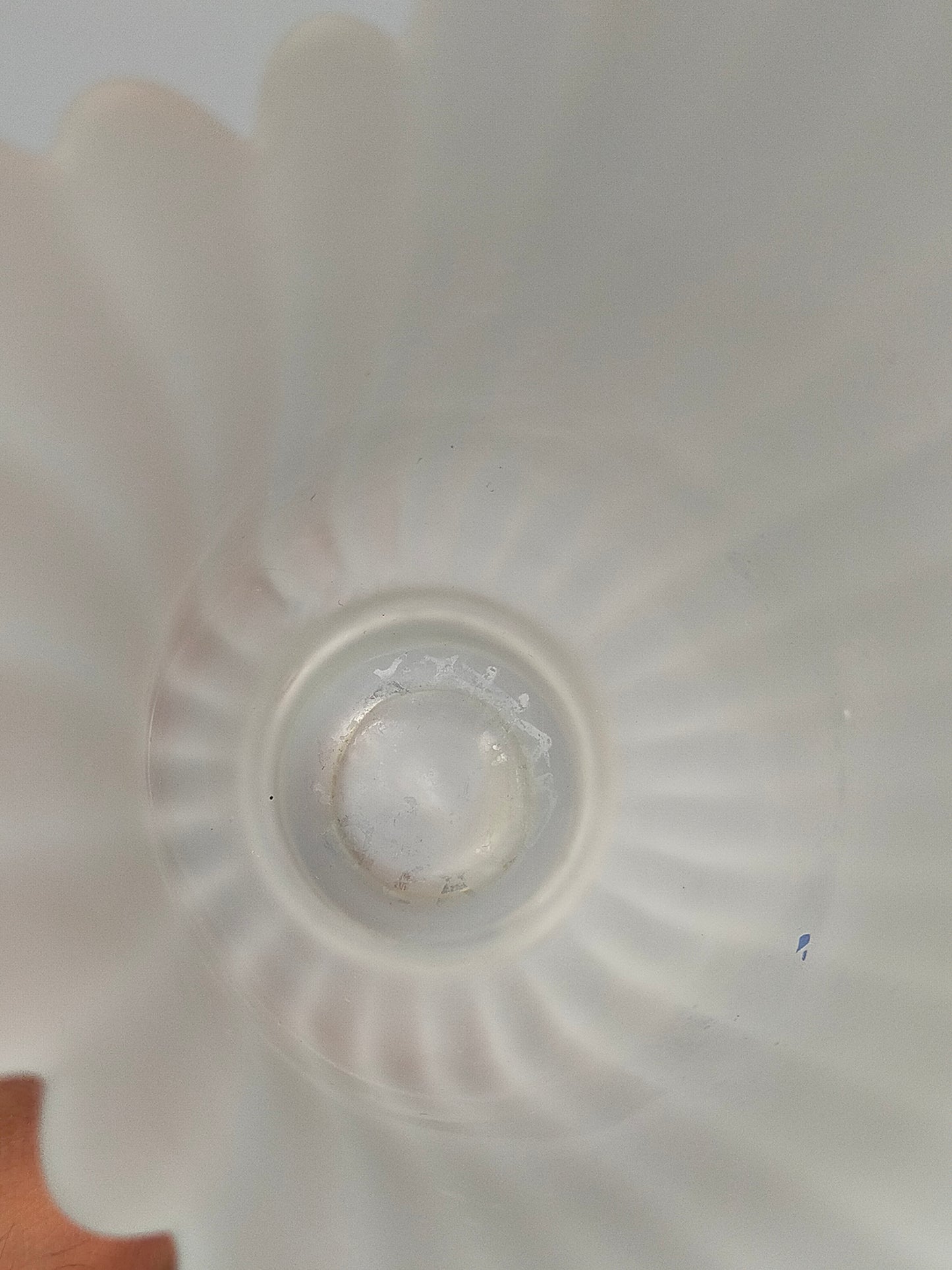 Elegante Glasvase aus Satin glas Kelchform im Art-Déco-Stil