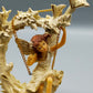 Bezaubernde Feenfigur auf Schaukel Romantische Dekoration