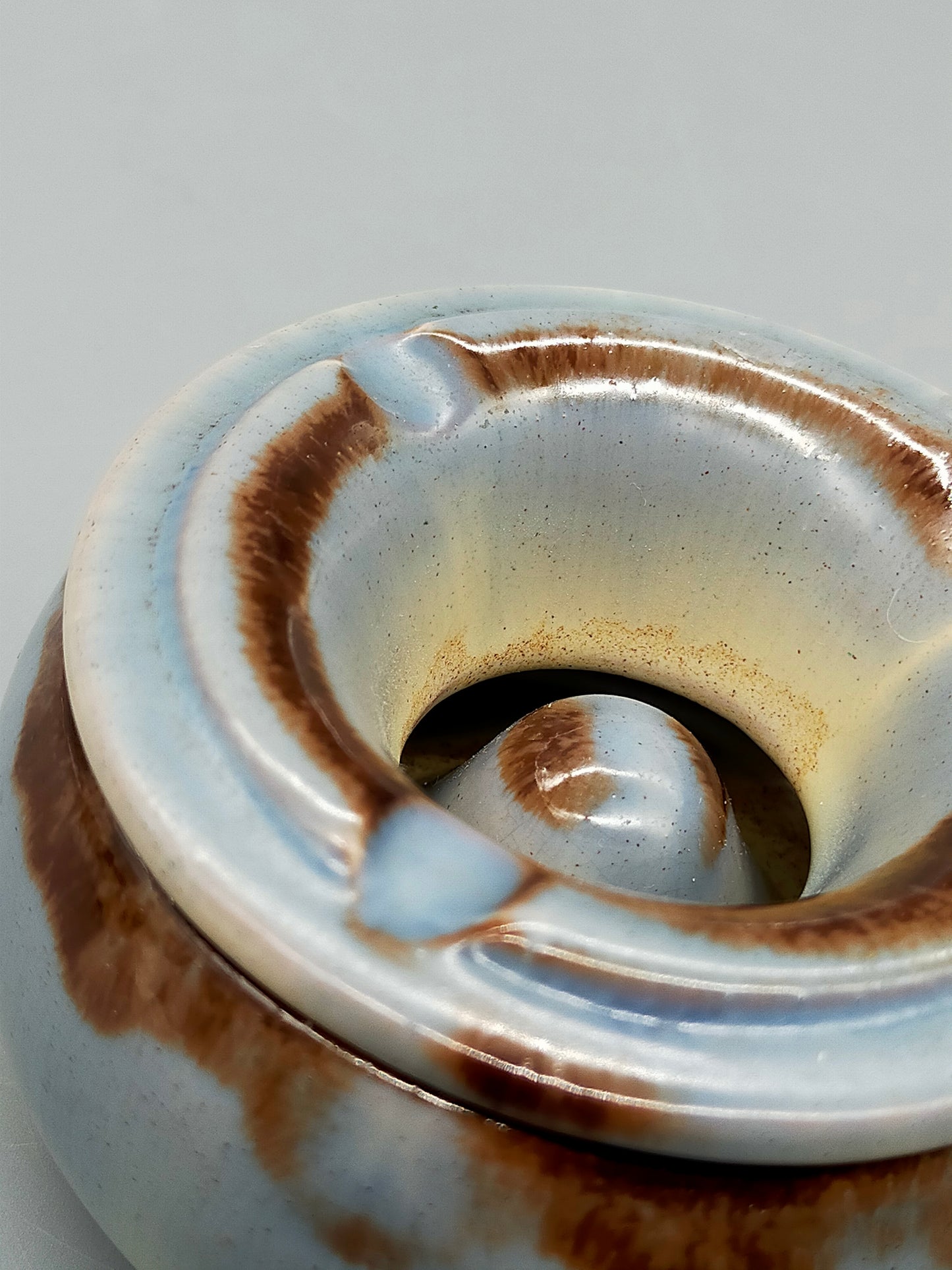Vintage Keramik Aschenbecher mit Deckel Blau-Braune Laufglasur