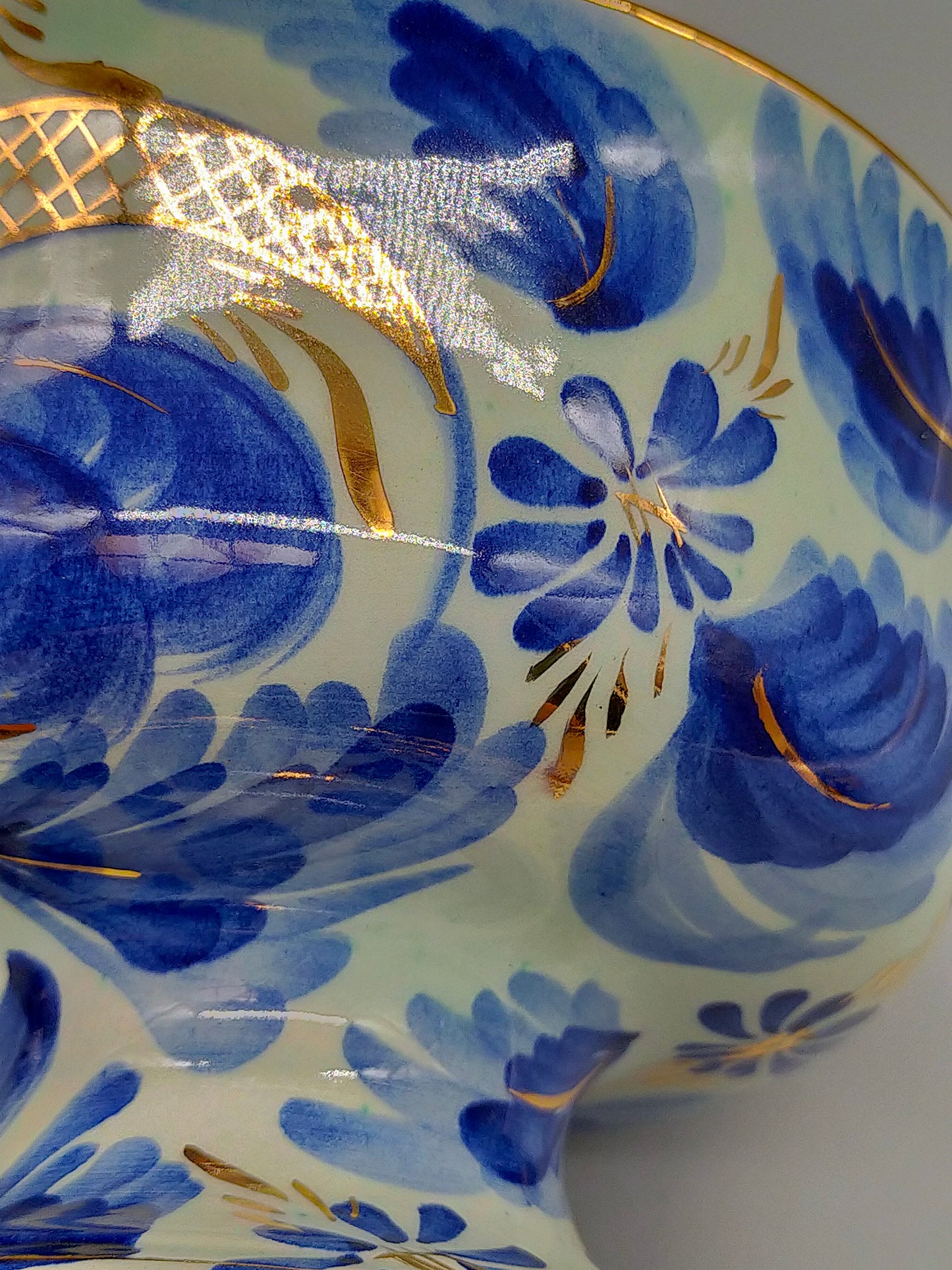 H. Bequet Quaregnon Fußschale Belgische Vintage Keramik mit Gold