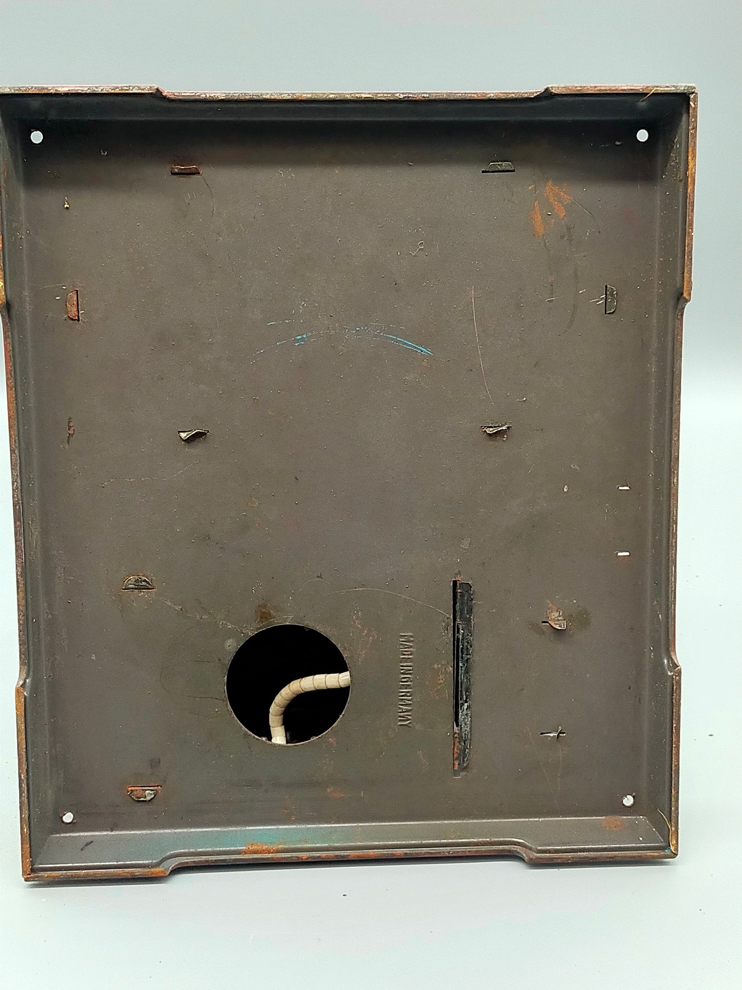 Historische Modell Dampfmaschine Antikes Blechspielzeug mit Kamin