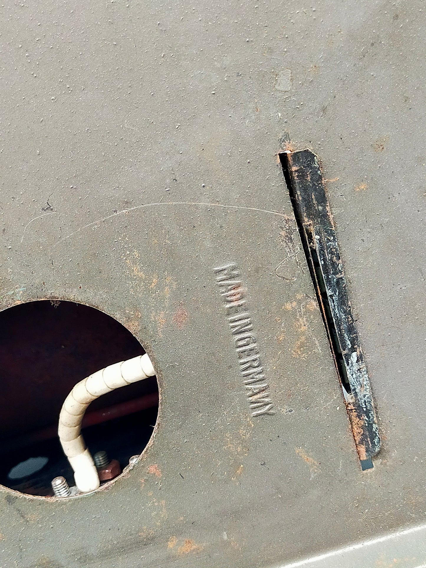 Historische Modell Dampfmaschine Antikes Blechspielzeug mit Kamin