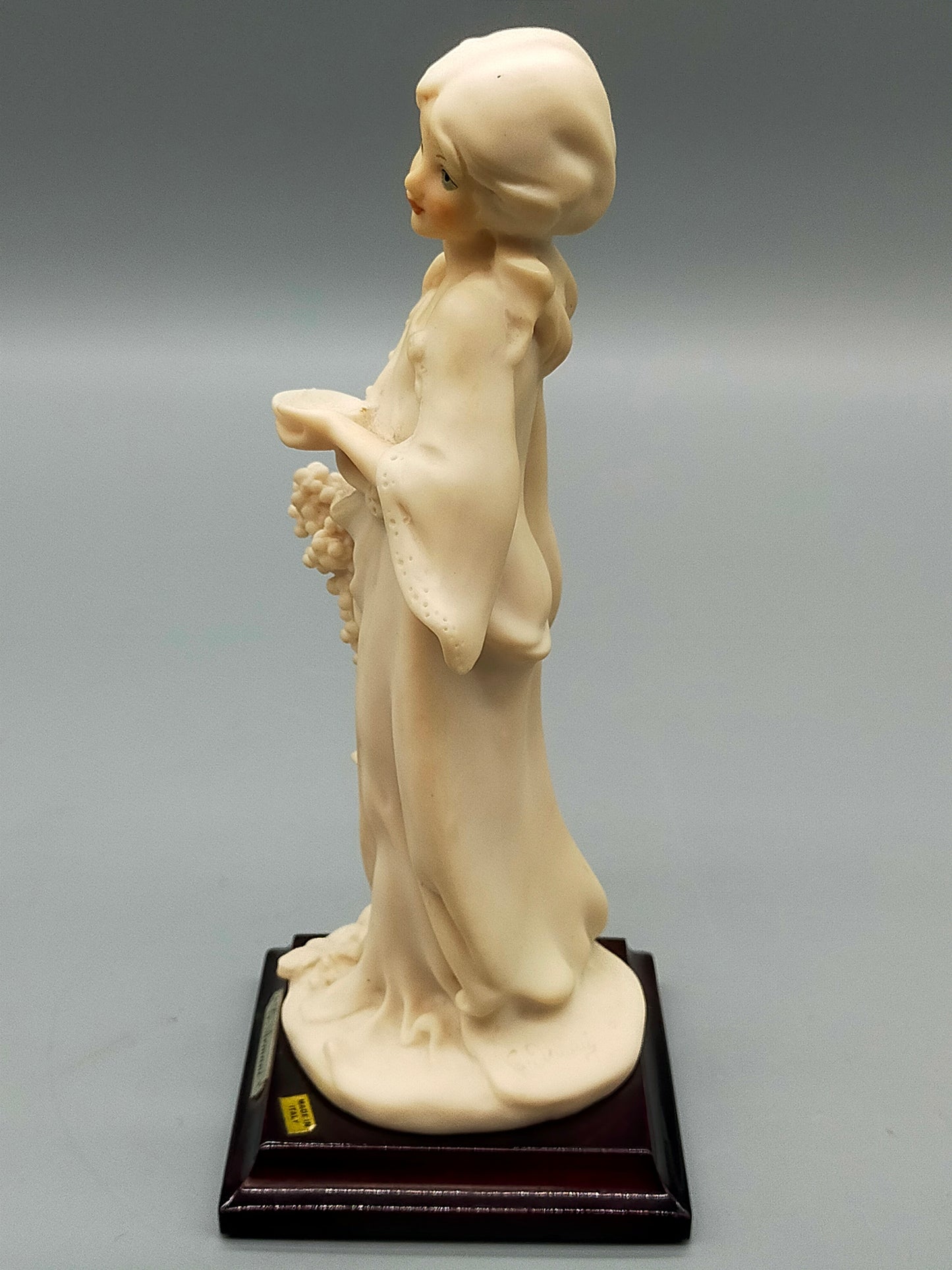 G. Armani Capodimonte Figur Lady Florence Porzellan Skulptur