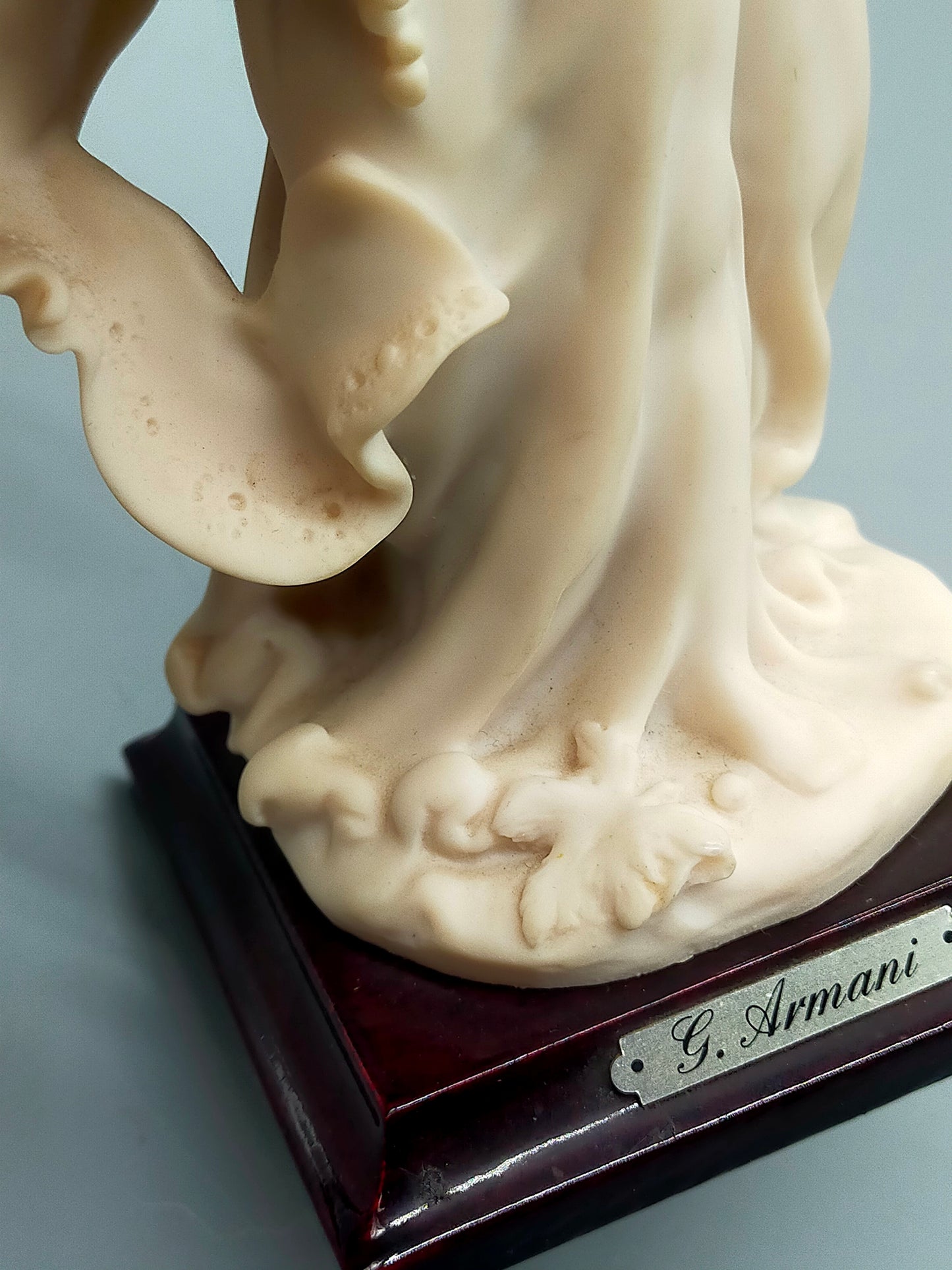 G. Armani Capodimonte Figur Lady Florence Porzellan Skulptur