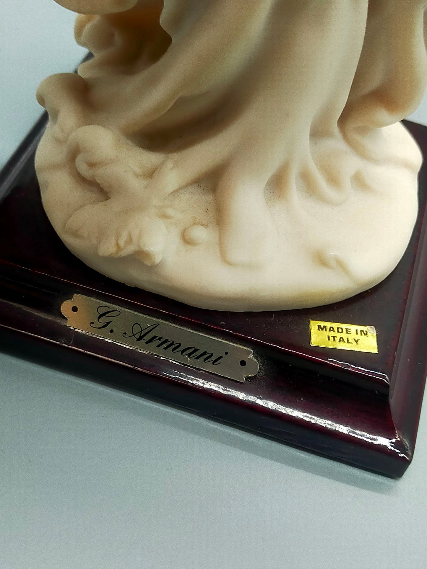 G. Armani Capodimonte Figur Lady Florence Porzellan Skulptur