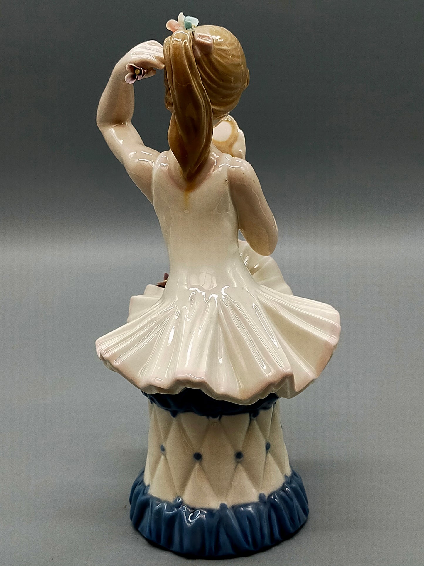 Spanische Mediflor Porzellan Figur Ballerina mit Spiegel Handarbeit