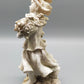 Mädchen mit Blumenstrauß Figur Detailreiche Dekofigur