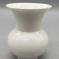 Elegante Kaiser Porzellan Vase – Zeitloses Design in Weiß