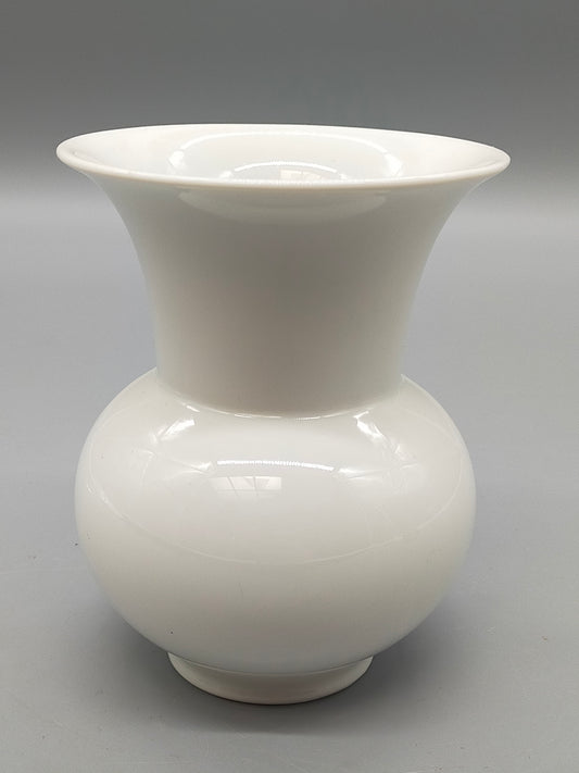 Elegante Kaiser Porzellan Vase – Zeitloses Design in Weiß