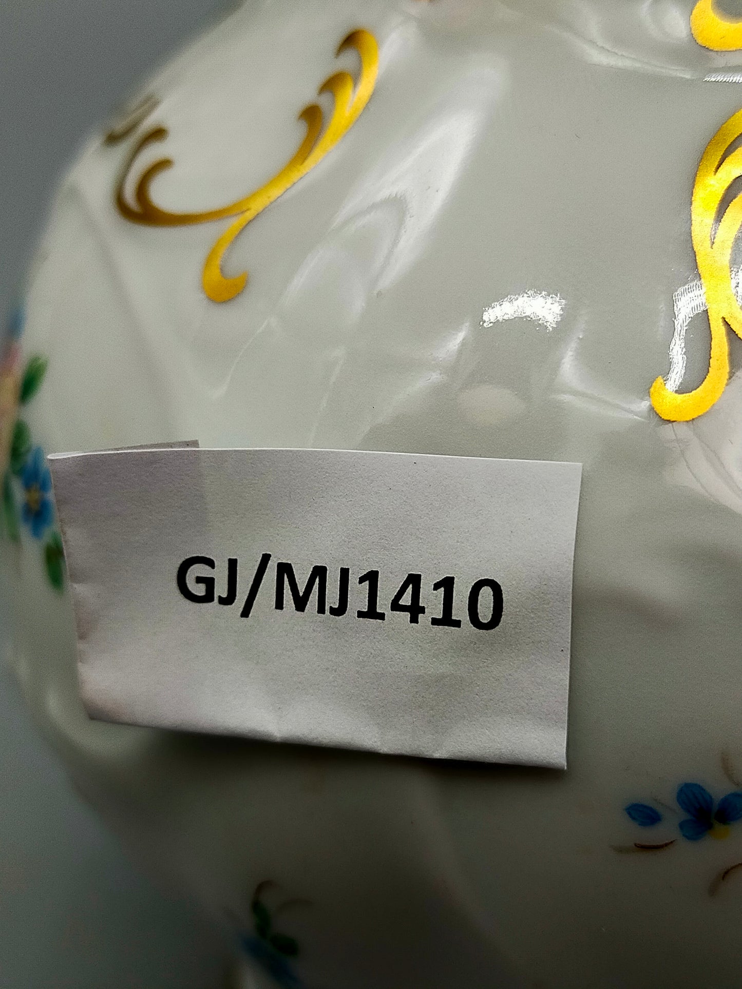 Edle Lindner Porzellan Vase mit Golddekor & Blumenmotiv