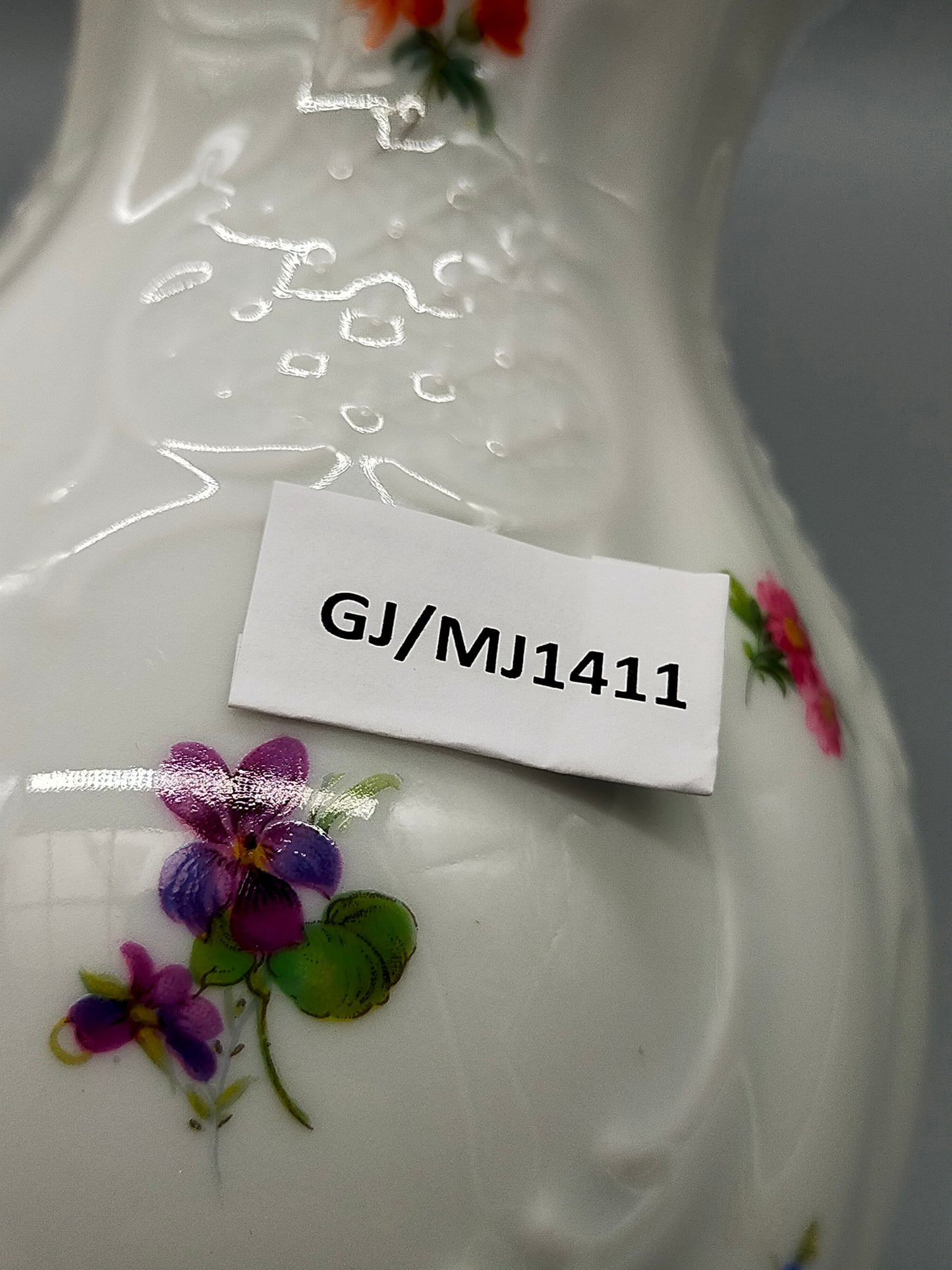 Lindner Porzellan Vase Streublümchen Goldrand Edle Handarbeit