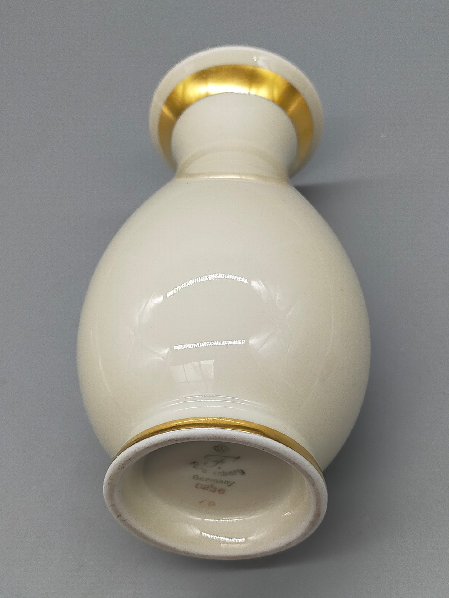 Fürstenberg Porzellan Vase Weiss Goldrand Elegantes Design