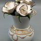 Elegante Kaiser Porzellan Vase Harmonie mit Porzellanrosen Golddekor