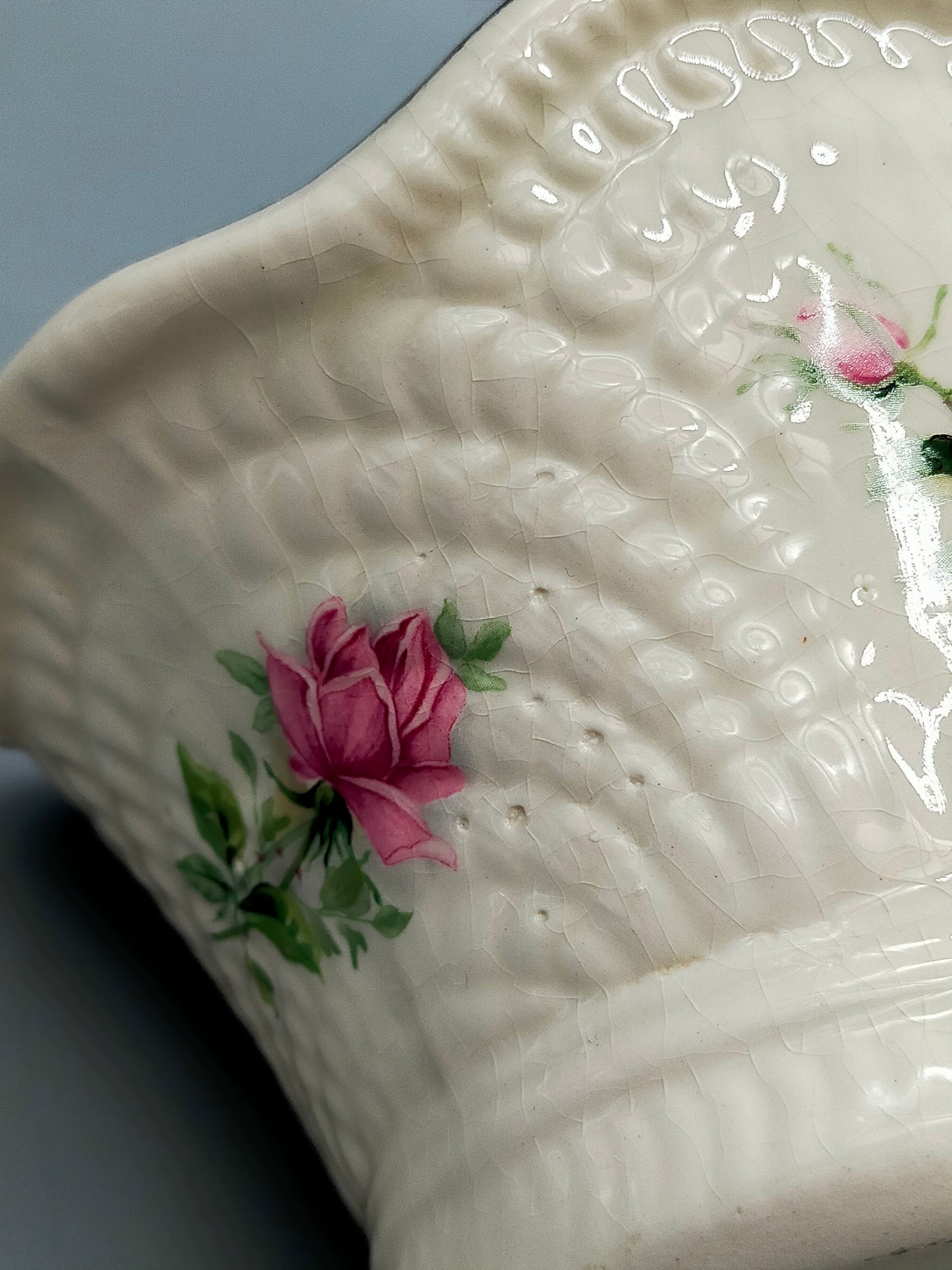 Staffordshire Porzellan Henkelkorb Antikes Rosendekor