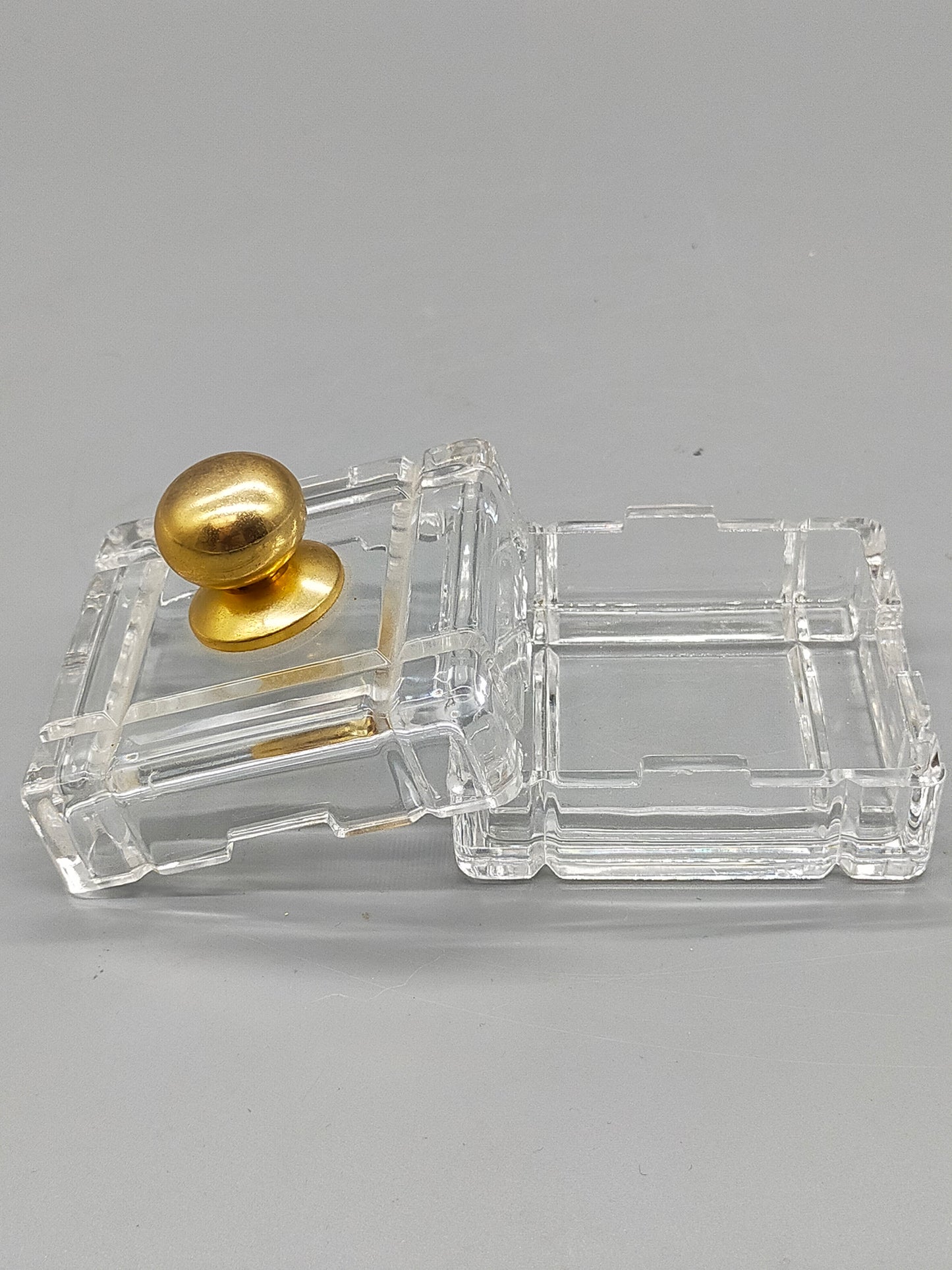 Elegante Glas Schatulle mit goldenem Knauf Dekorative Dosen Dose