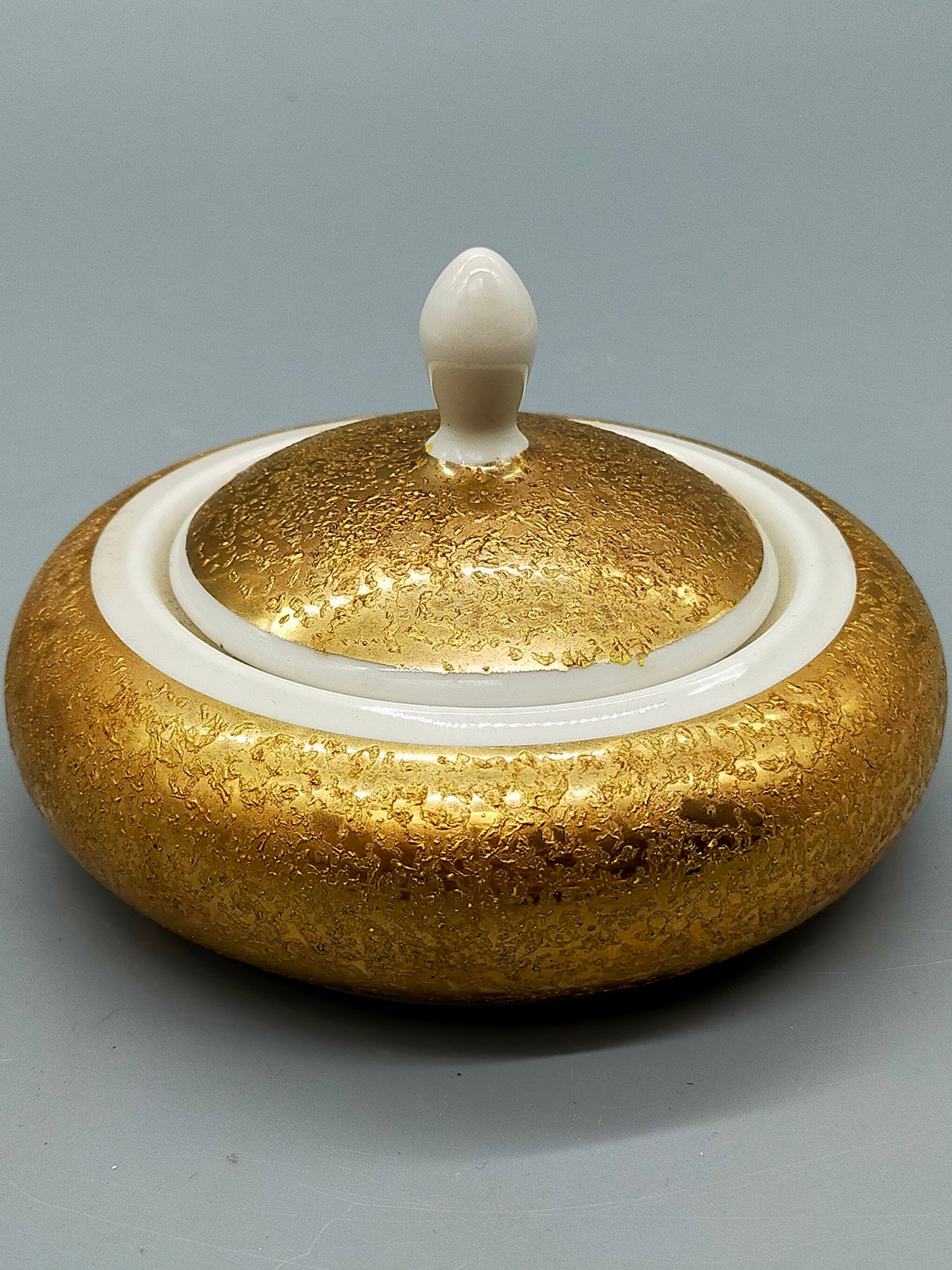 Edle Royal Porzellan Bavaria Dose mit Golddekor Vintage Eleganz