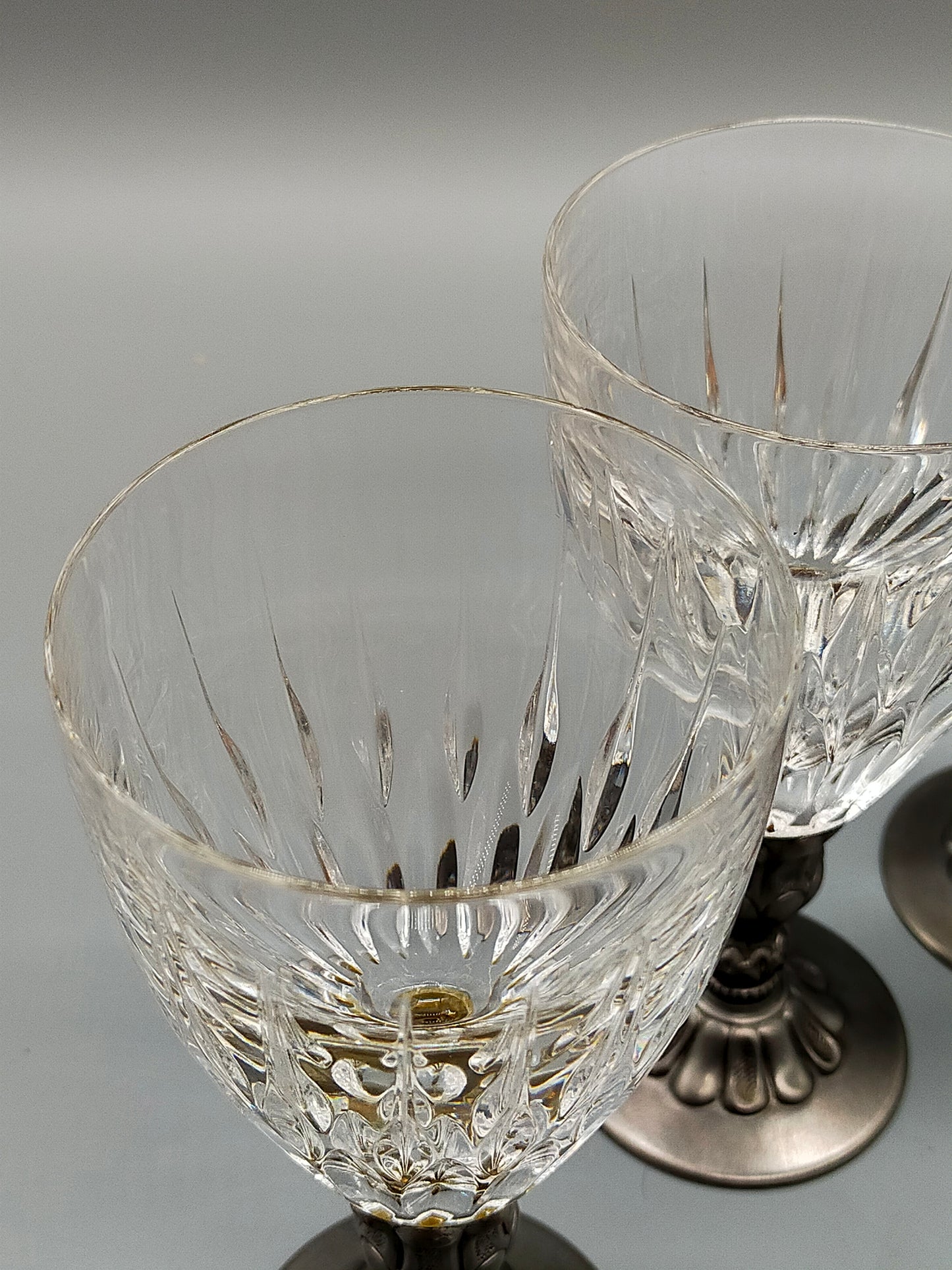 Edles Set Cognacschwenker aus Kristallglas mit Zinnfuß