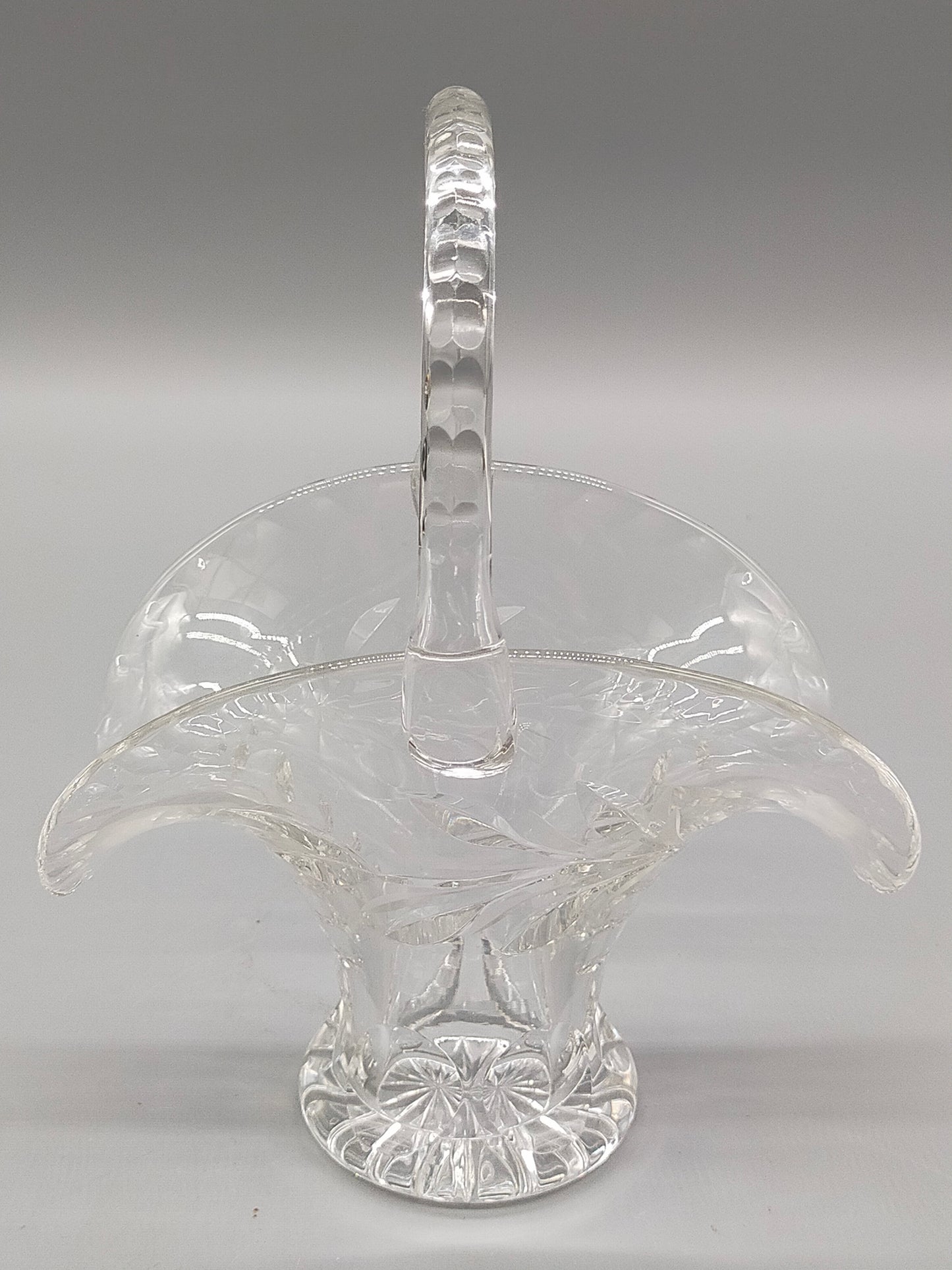 Eleganter Kristallkorb mit Schliff Glaskorb mit Henkel Dekorativ