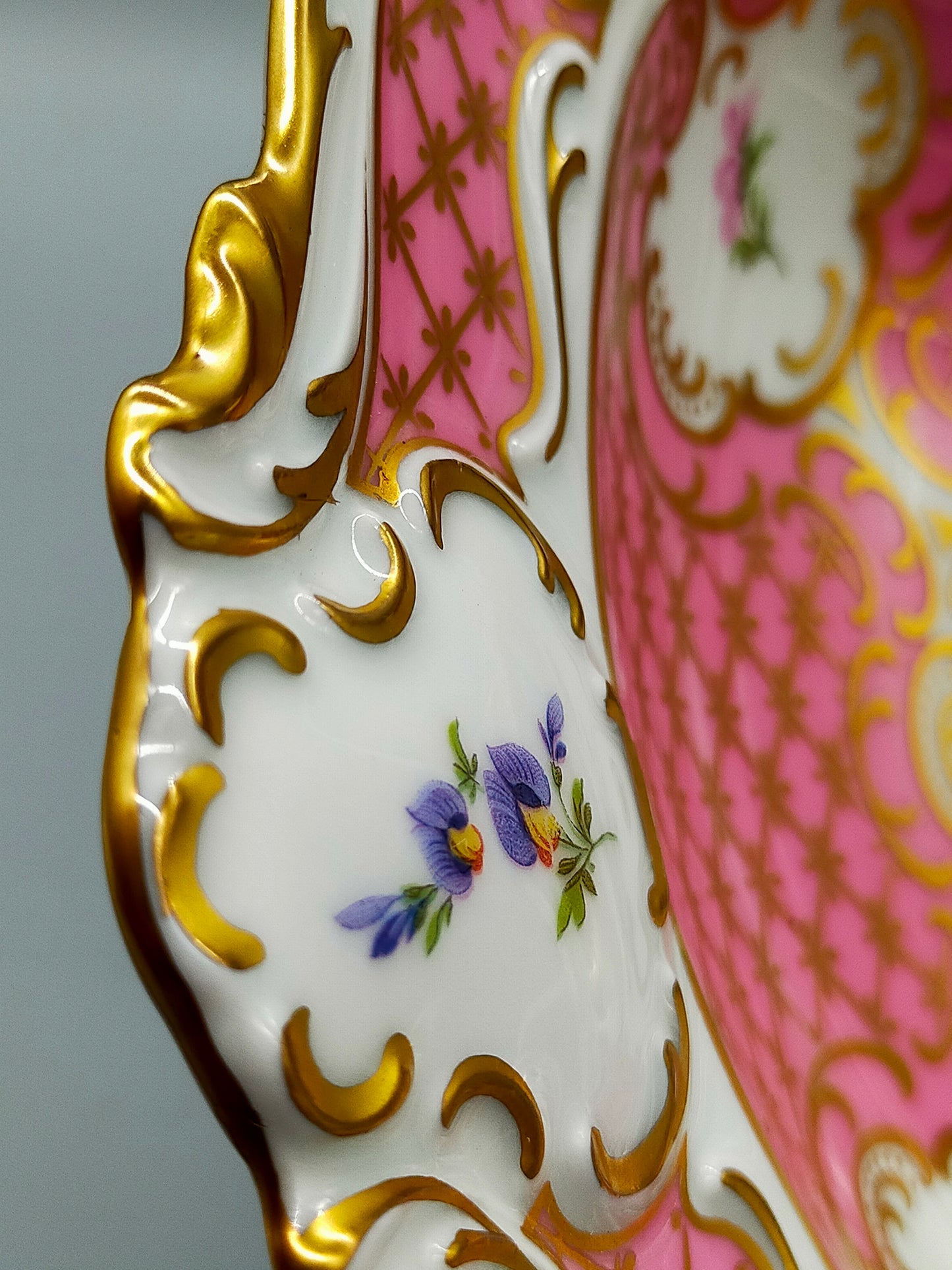 Lindner Porzellan Schale Prinzess Rosa Gold Blumendekor Prunkschale