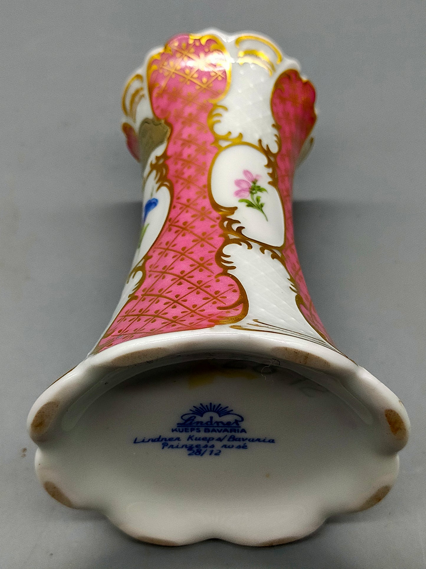 Lindner Kueps Bavaria Porzellan Vase Prinzess rosé mit Goldstaffage