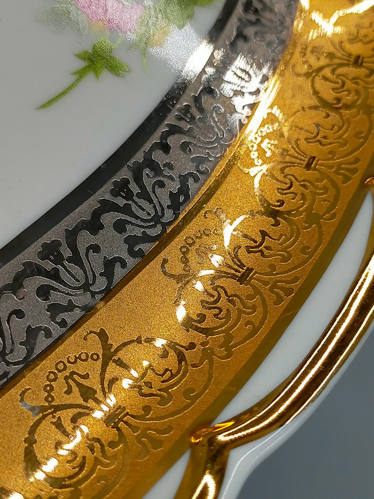 Bohemia Porzellan Schale Gold Platinum Sneroll – Prunkvolle Servierschale