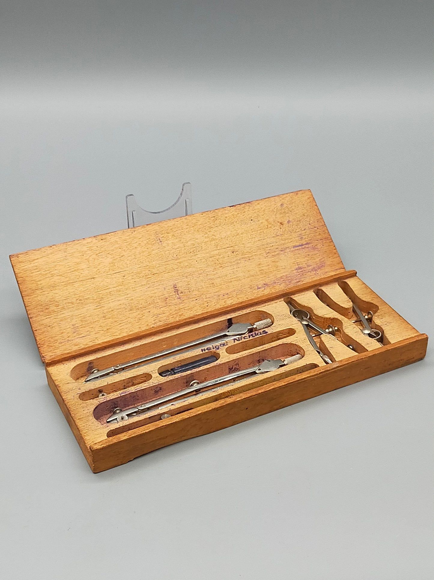 Klassisches Reißzeug im Holzetui – Antikes Zirkel-Set