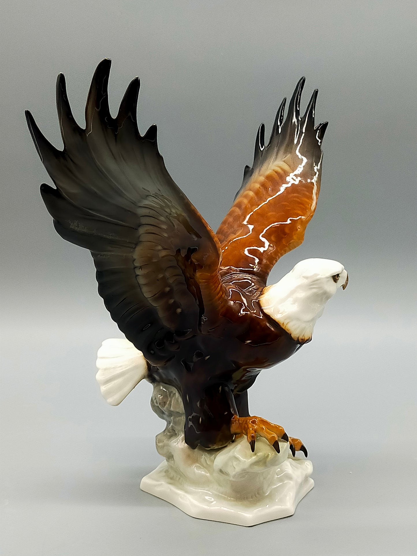 Hutschenreuther – Porzellanfigur Fliegender Adler  Porzellan