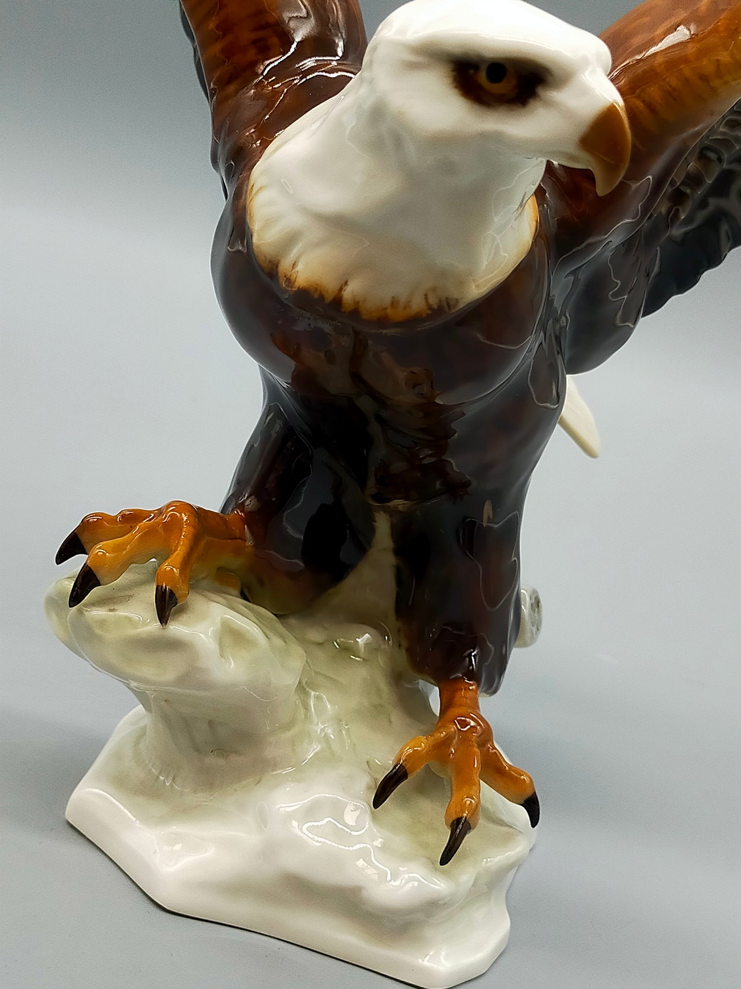Hutschenreuther – Porzellanfigur Fliegender Adler  Porzellan