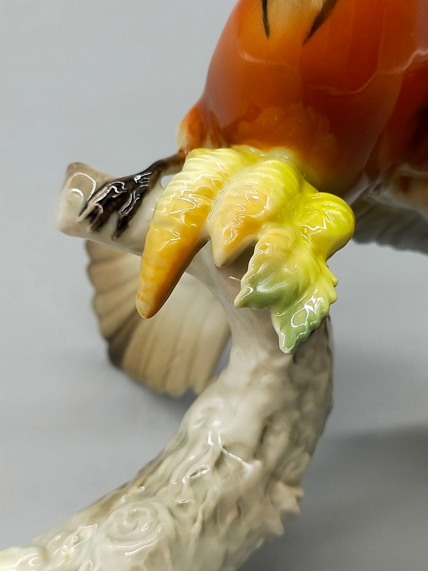 Hutschenreuther Porzellanfigur Eichelhäher – Kunstabteilung