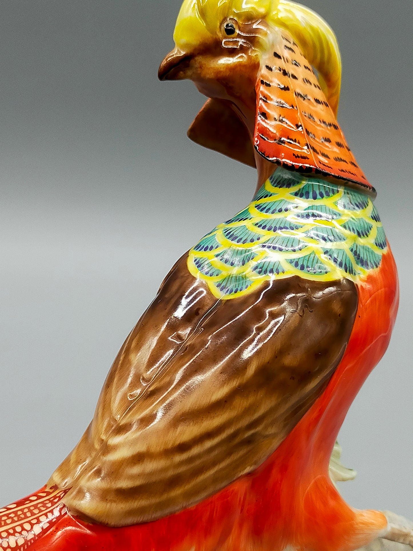 Exquisite Hutschenreuther Porzellanfigur Goldfasan