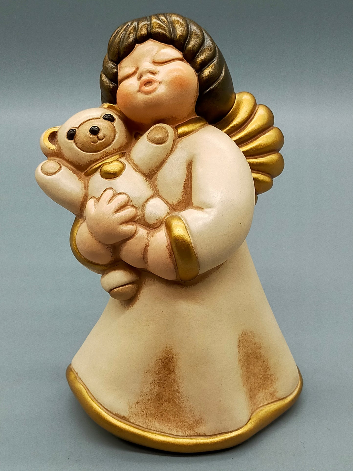 Original Thun Bozner Engel Figur mit Teddybär – Keramik