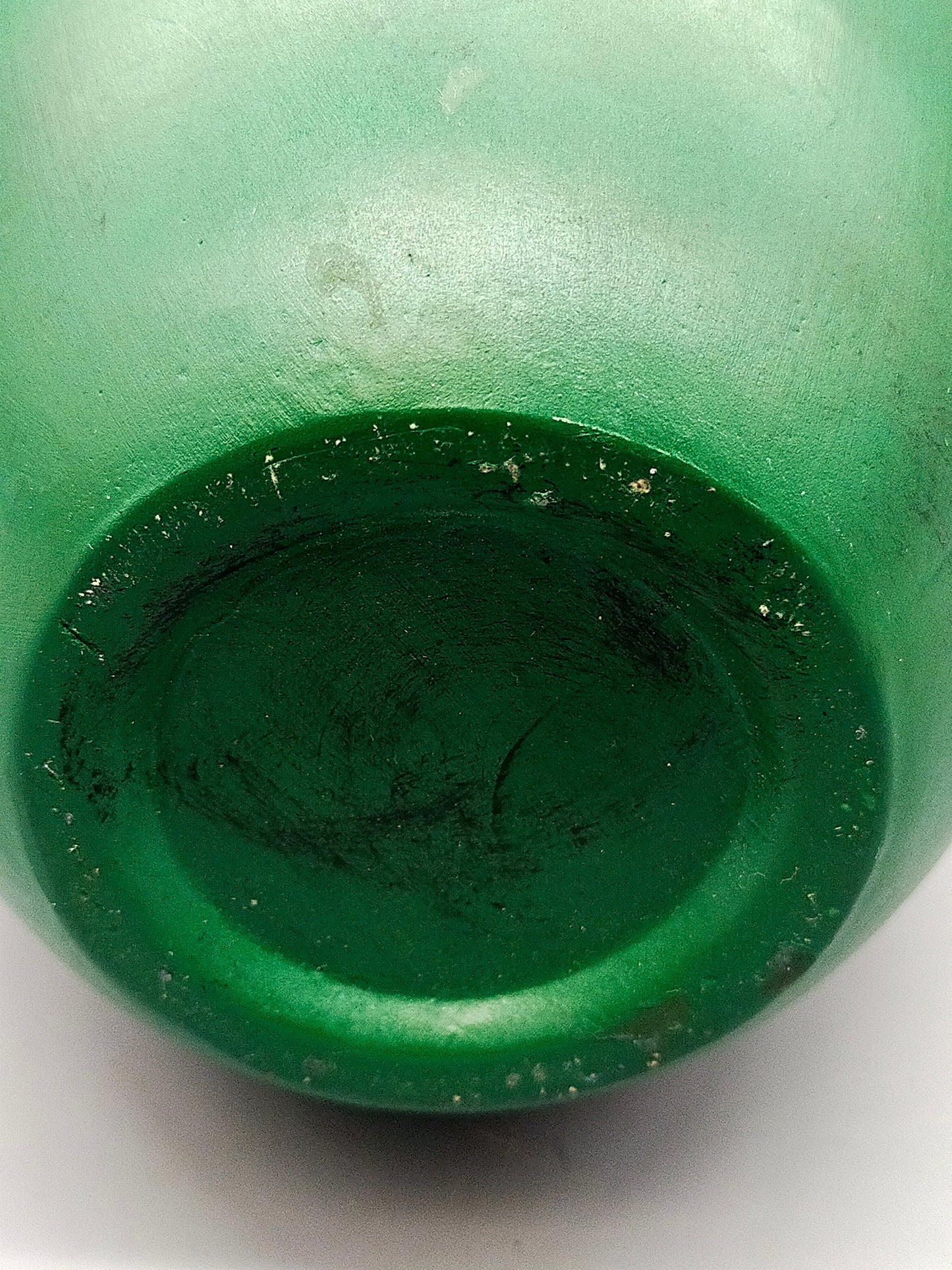Elegante grüne Keramik Vase mit Goldrand – Stilvolle Tischdekoration