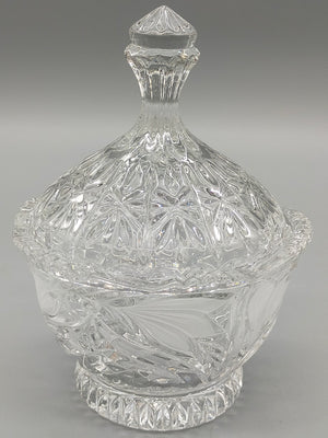 Elegante Kristall Bonbonniere mit Deckel – Aufwendiger Schliff