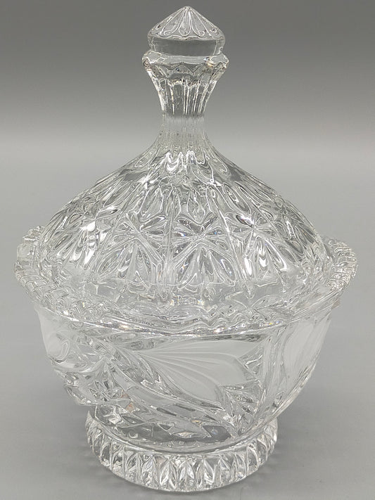 Elegante Kristall Bonbonniere mit Deckel – Aufwendiger Schliff