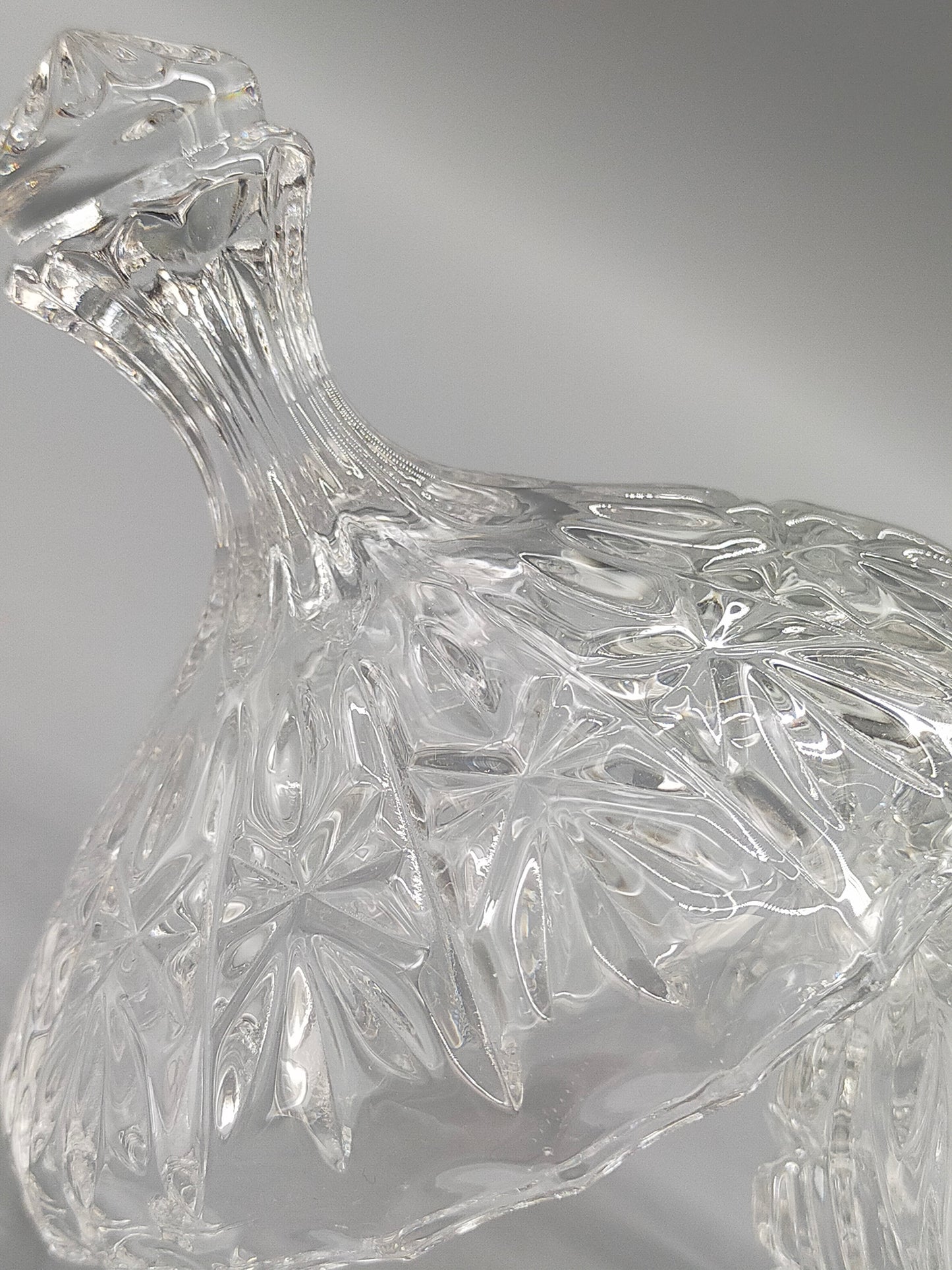 Elegante Kristall Bonbonniere mit Deckel – Aufwendiger Schliff