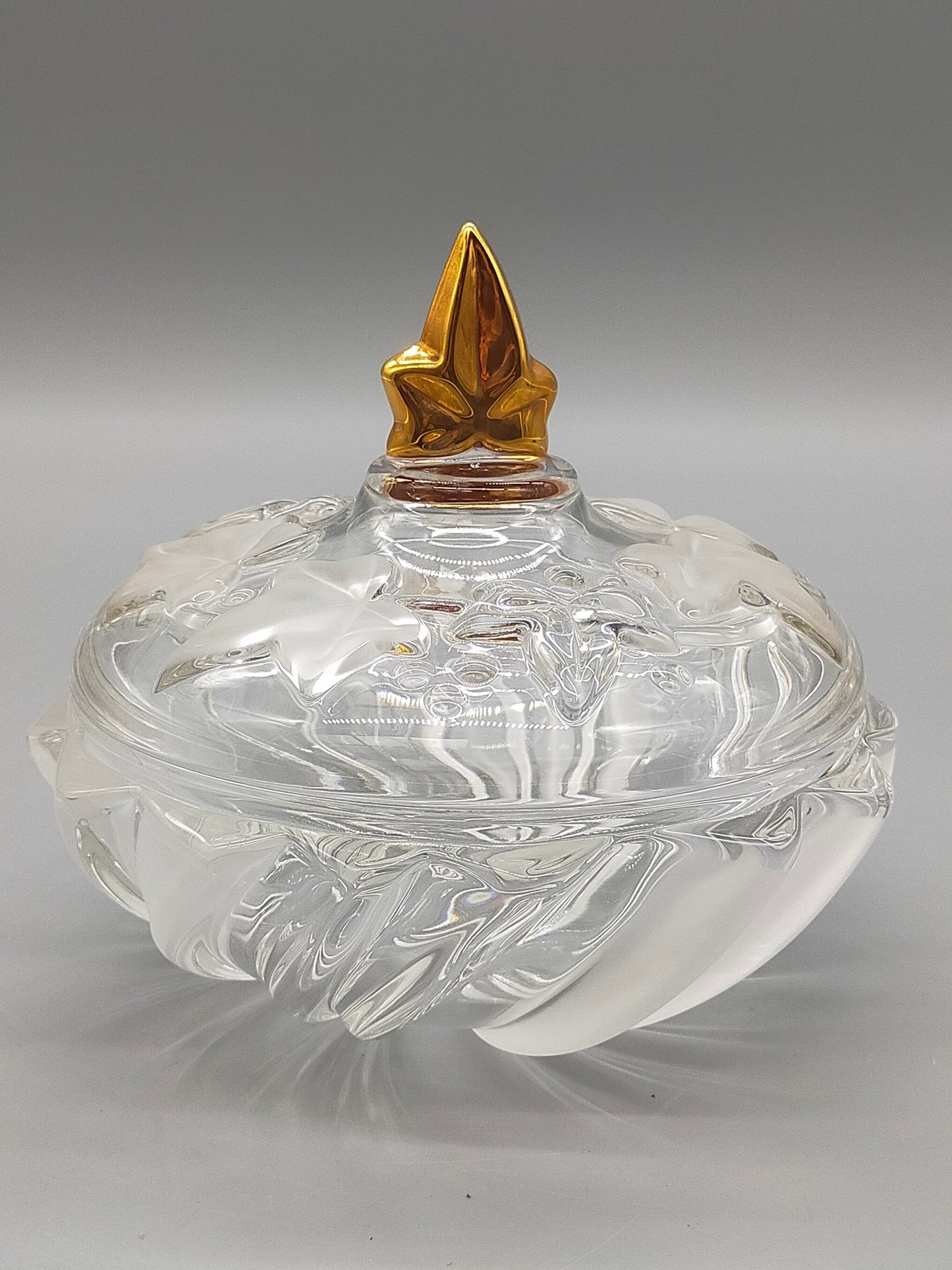 Elegante Kristall Bonbonniere mit Goldknauf – Edle Glasdose