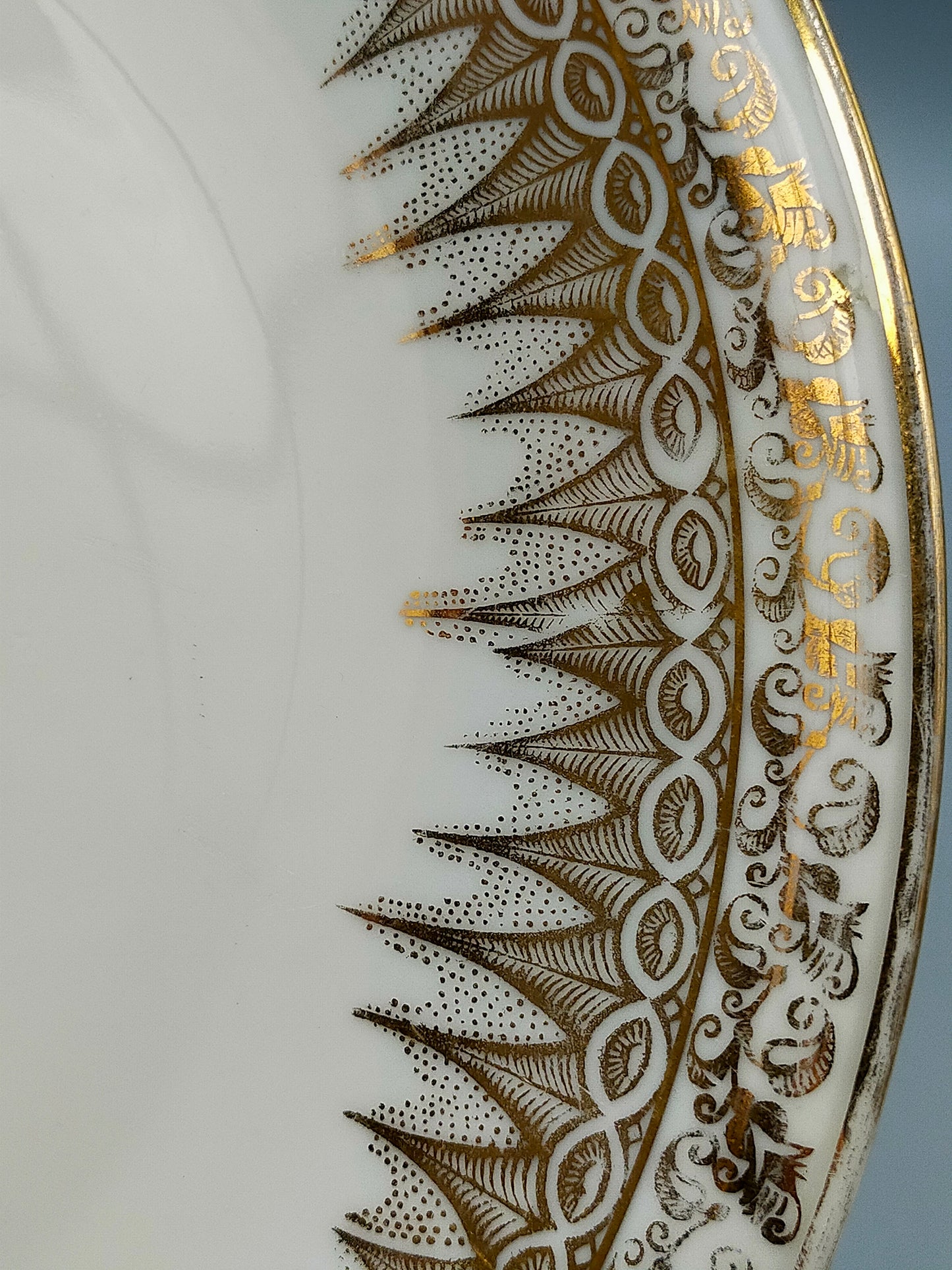 Edler Bavaria Porzellan Teller mit Blümchendekor & Goldrand