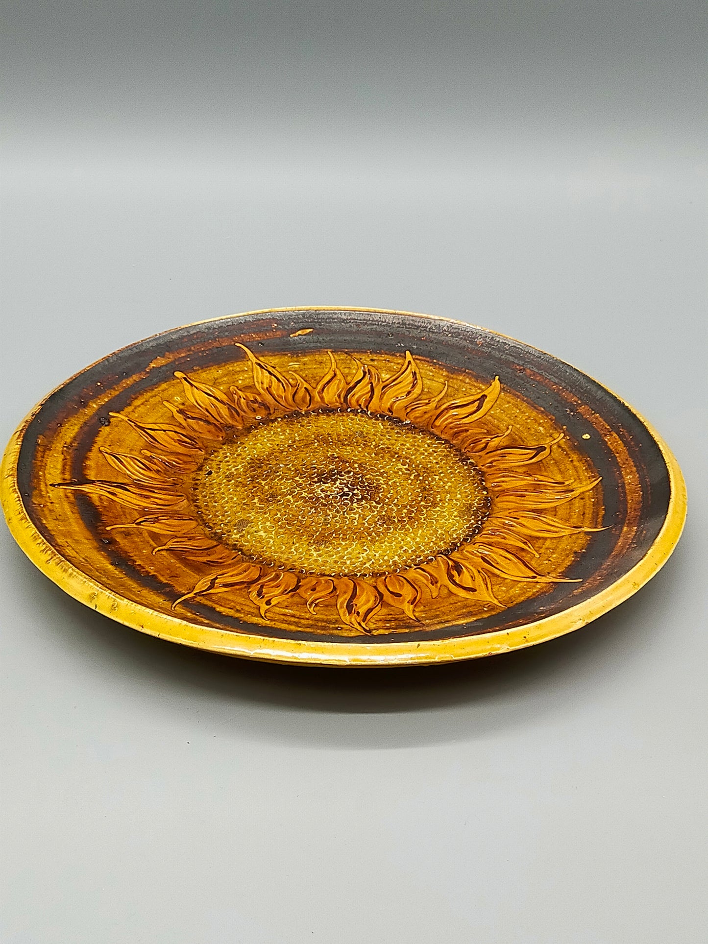 Großer Keramik Wandteller – Sonnenblume Relief Studio Keramik