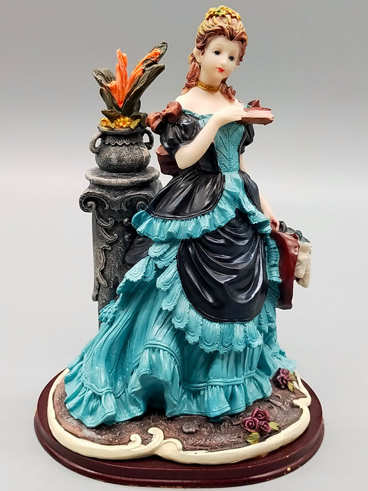 Elegante Damen Figur im Viktorianischen Stil – Detaillierte Dekofigur