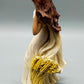 Elegante Frauenfigur mit Weizen garbe – Stilvolle Keramik Statuette