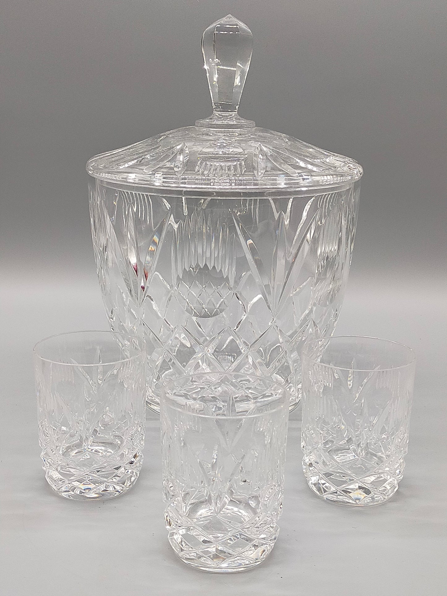 Edles Kristall Bowleset 4-tlg. – Bowlegefäß mit Deckel & 3 Gläsern