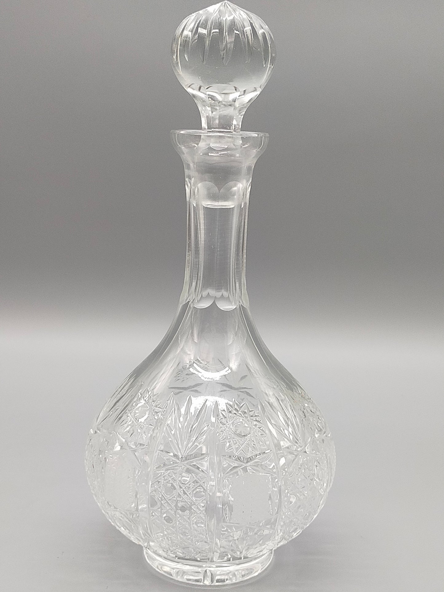 Edle Bleikristall Karaffe mit Stöpsel – Elegante Glaskaraffe