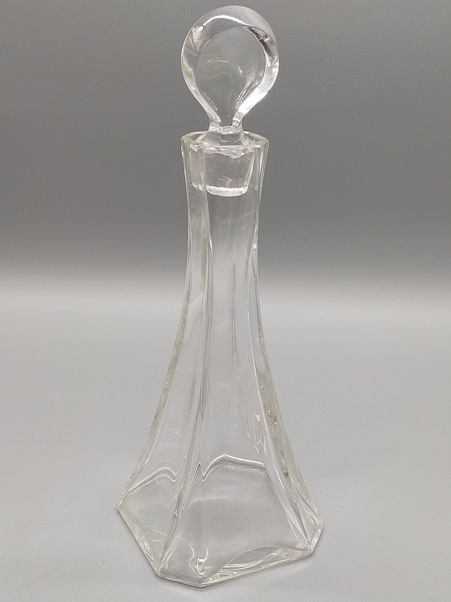 Elegante Glaskaraffe mit Stopfen – Kristall Dekanter