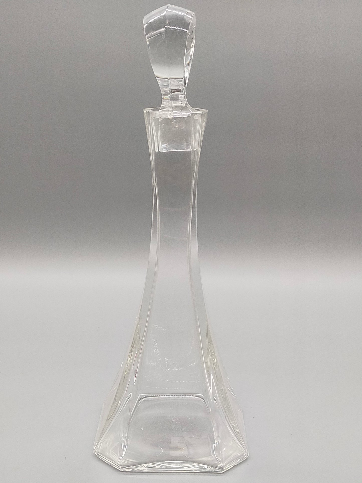 Elegante Glaskaraffe mit Stopfen – Kristall Dekanter